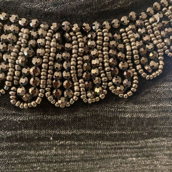 Studio Y Large Lightweight Gray T Shirt Jeweled Neck NWOT - Picture 7 of 16